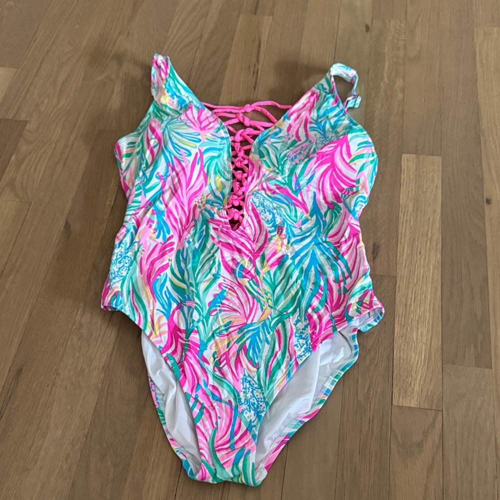 Womens Lily Pulitzer size 12 One Piece Swimsuit